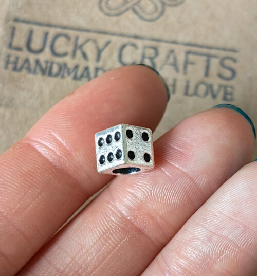 Темлячная бусина "Игральная кость d6"